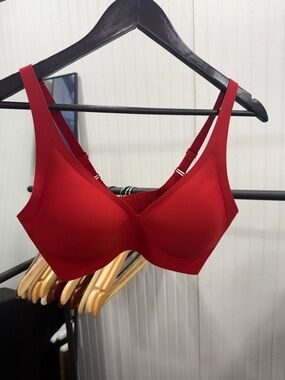 Oeak Jelly Bra Everyday Wireless Red T-Shirt Bra - Smooth Support